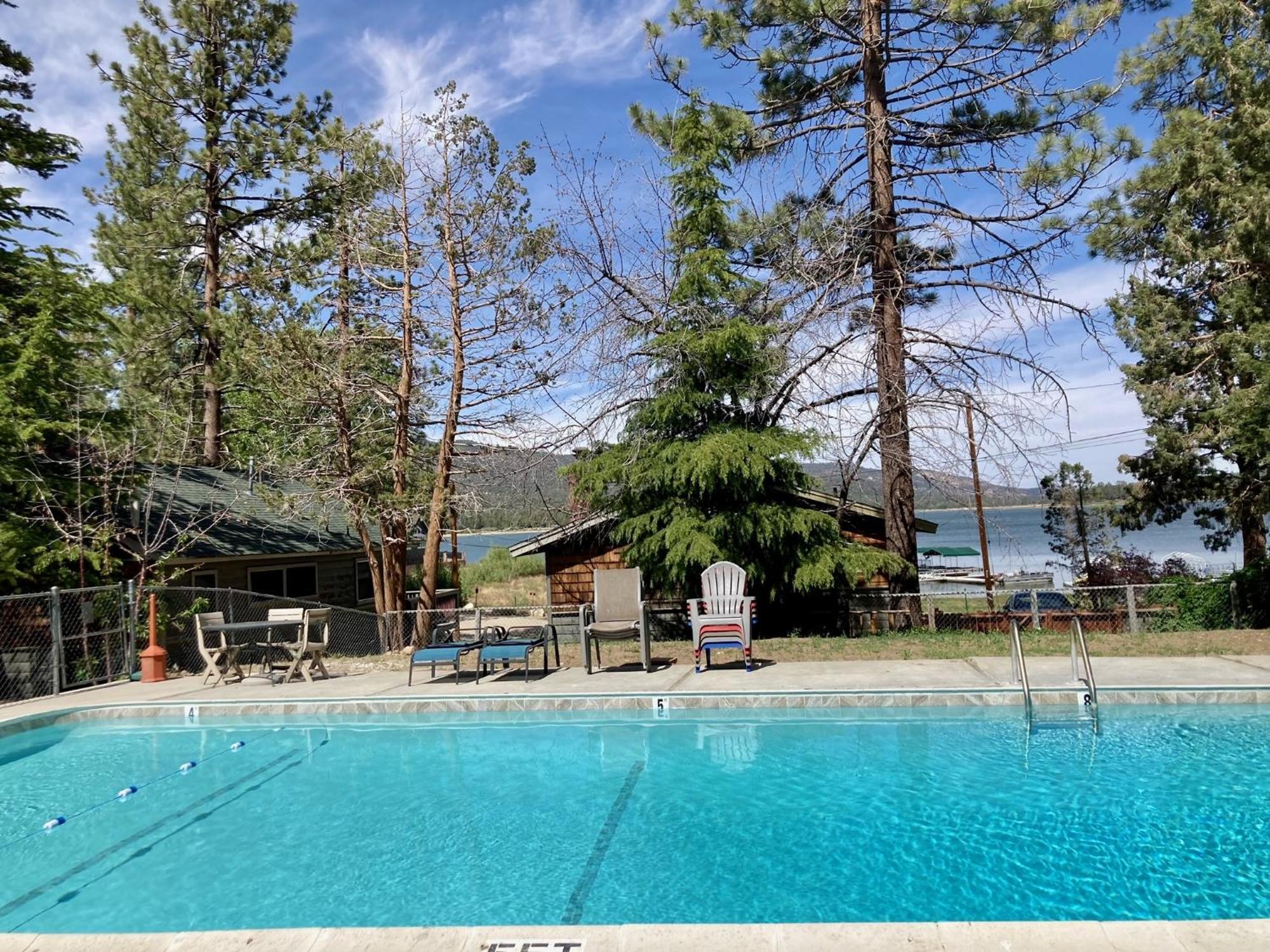Twin Pines Family Cabin By Big Bear Vacations บิ๊กแบร์เลค ภายนอก รูปภาพ
